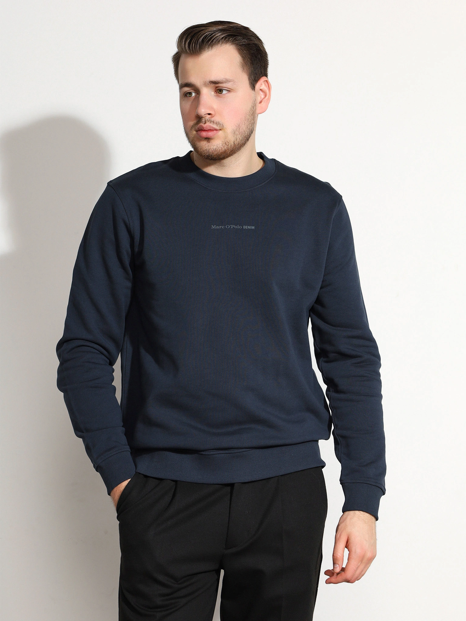 Толстовка темно-синего цвета из хлопка